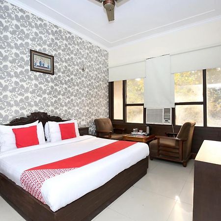 Hotel City Paradise Csandígarh Kültér fotó