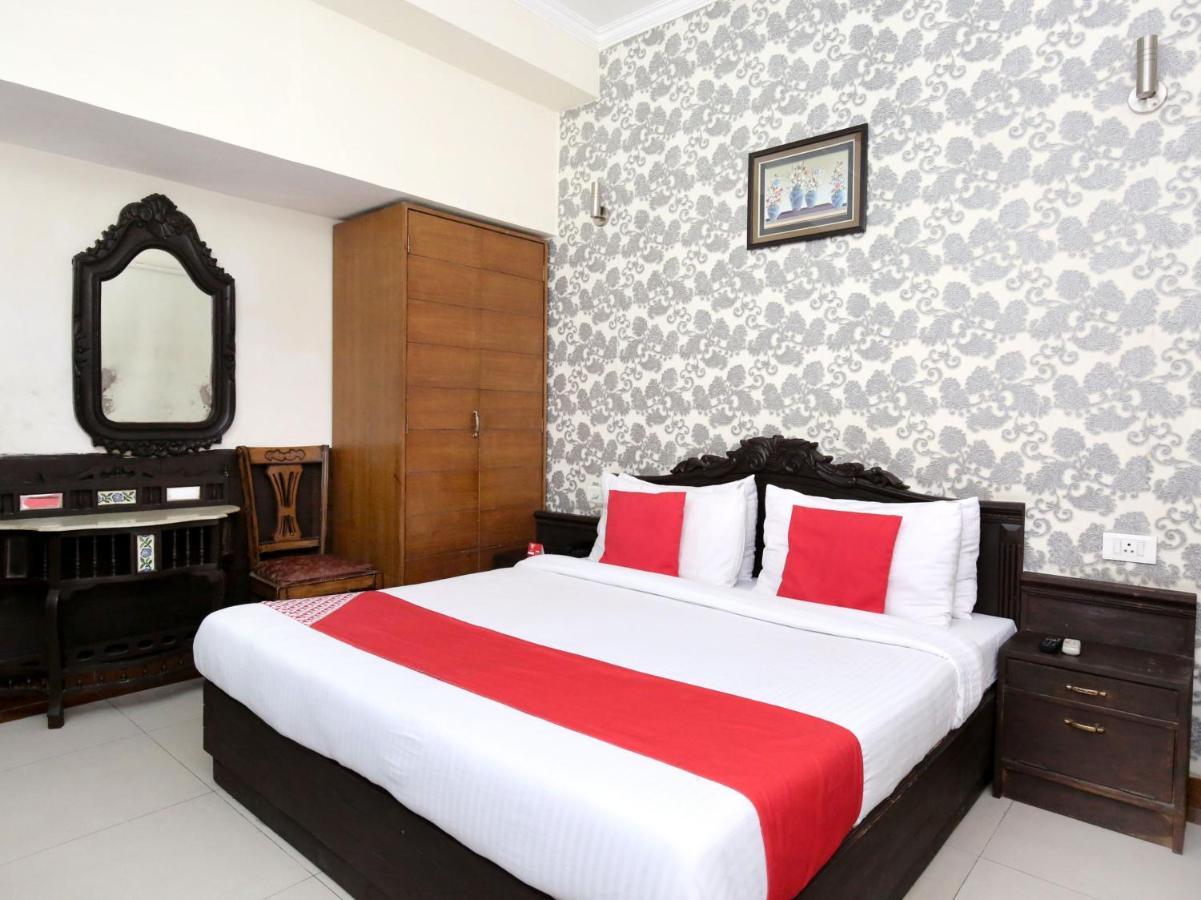 Hotel City Paradise Csandígarh Kültér fotó