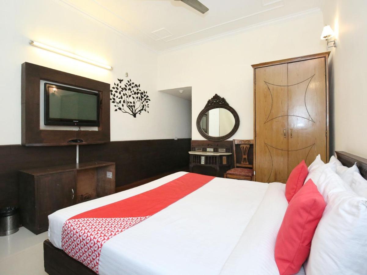 Hotel City Paradise Csandígarh Kültér fotó