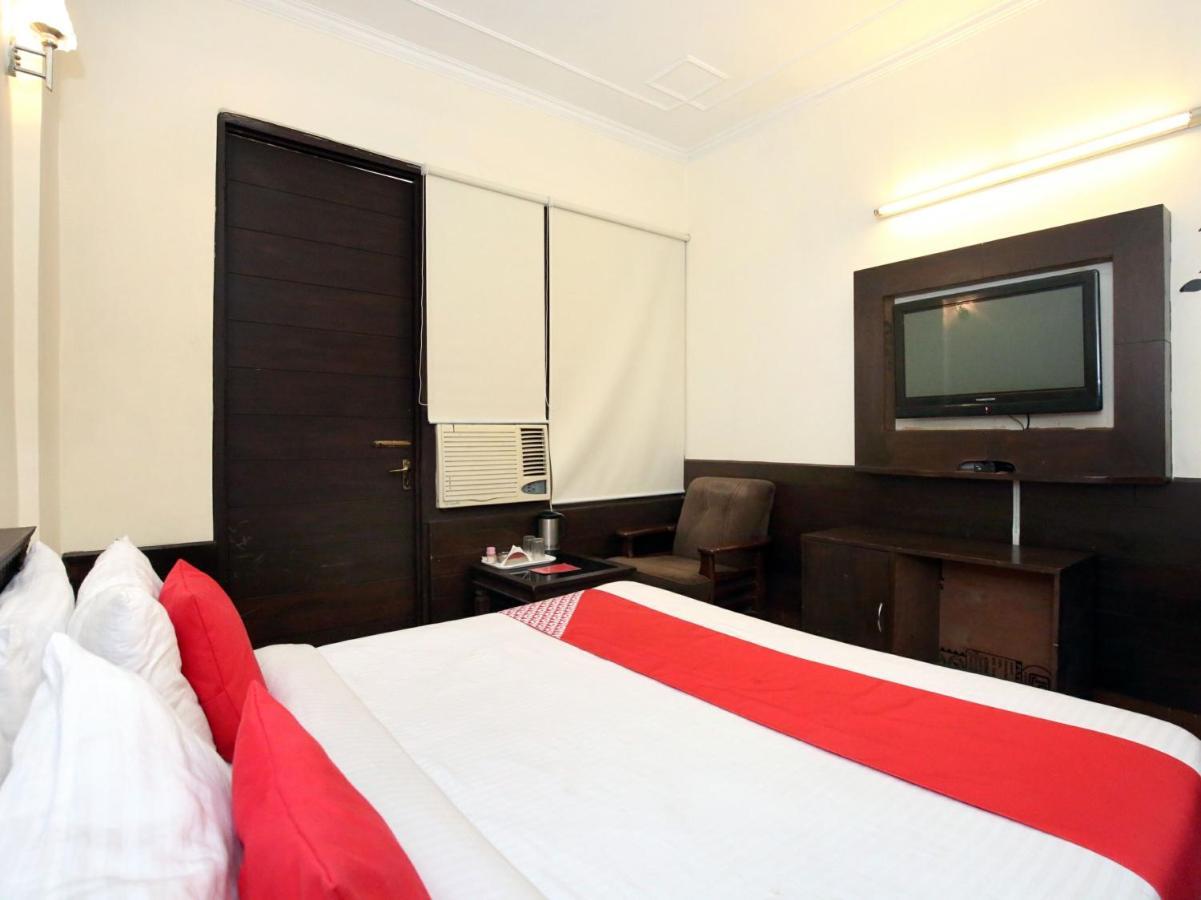 Hotel City Paradise Csandígarh Kültér fotó